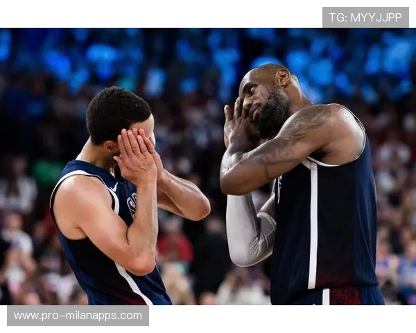 巨星联手：詹姆斯和库里的巅峰对决！，想看詹姆斯和库里一起打球